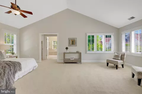 Bedroom - 1519 Pathfinder Ln, Mclean, VA 22101 photo 3 of 7
