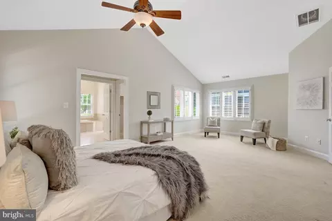 Bedroom - 1519 Pathfinder Ln, Mclean, VA 22101 photo 2 of 7