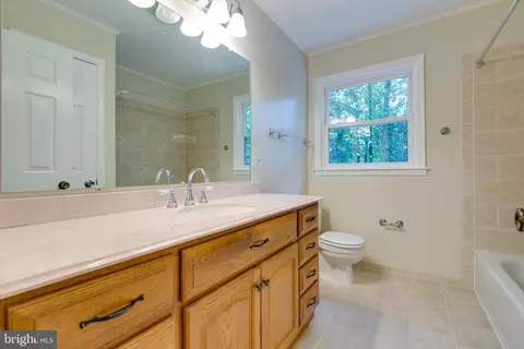 7007 Barnacle Pl, Burke, VA 22015 photo 26