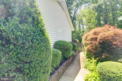 7007 Barnacle Pl, Burke, VA 22015 photo 38
