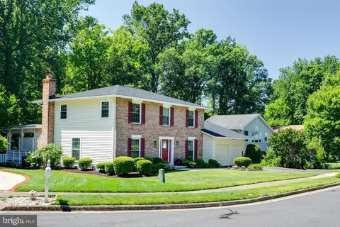 7007 Barnacle Pl, Burke, VA 22015