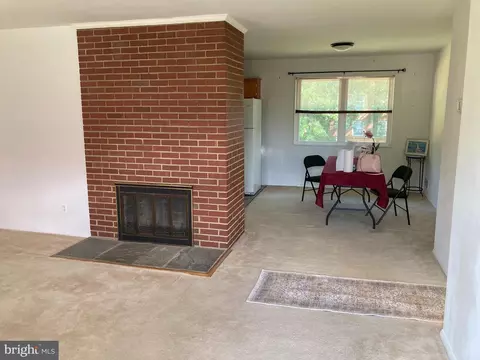 6107 Dana Ave, Springfield, VA 22150 photo 5