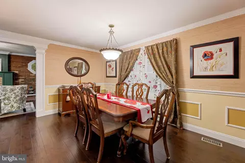 2411 Rosedown Dr, Reston, VA 20191 photo 16