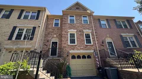 7709 Gromwell Ct, Springfield, VA 22152