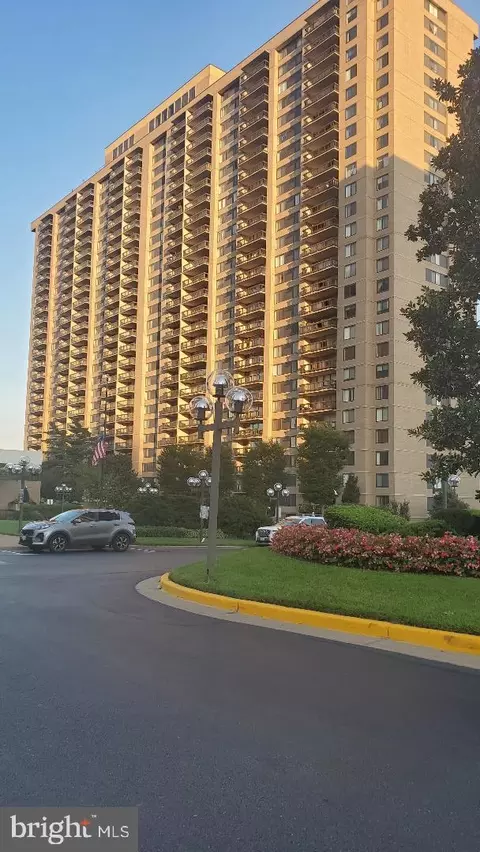 3705 S George Mason Dr #1311, Falls Church, VA 22041