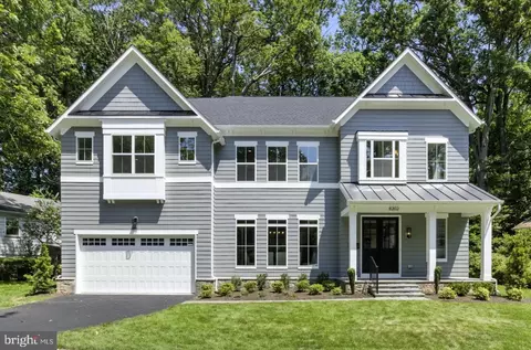8202 Mockingbird Dr, Annandale, VA 22003
