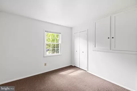 6708 Harwood Pl, Springfield, VA 22152 photo 17