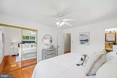 6708 Harwood Pl, Springfield, VA 22152 photo 14