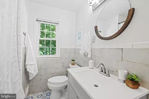 6708 Harwood Pl, Springfield, VA 22152 photo 19