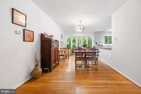 8306 Winslow Ave, Springfield, VA 22152 photo 8