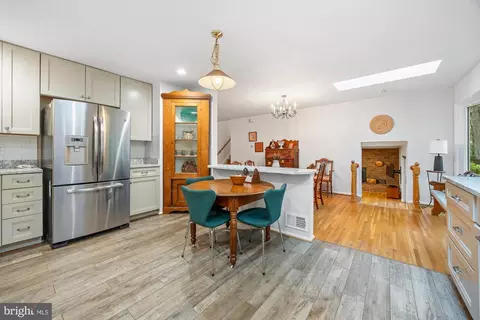 8306 Winslow Ave, Springfield, VA 22152 photo 13