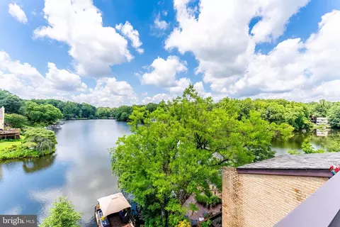 View/Area - 2003 Lakebreeze Way, Reston, VA 20191 photo 9 of 10