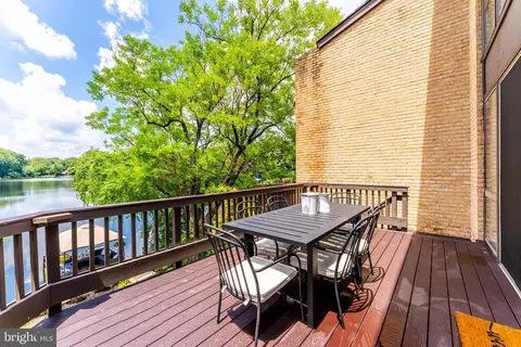 Exterior - 2003 Lakebreeze Way, Reston, VA 20191 photo 7 of 19