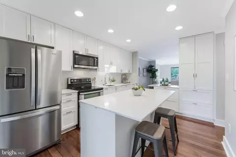 Kitchen - 2003 Lakebreeze Way, Reston, VA 20191 photo 1 of 9