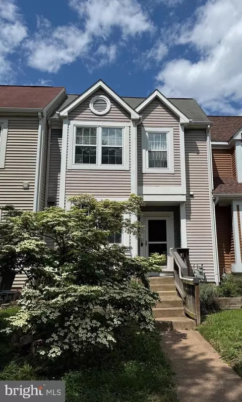 5653 Thorndyke Ct, Centreville, VA 20120