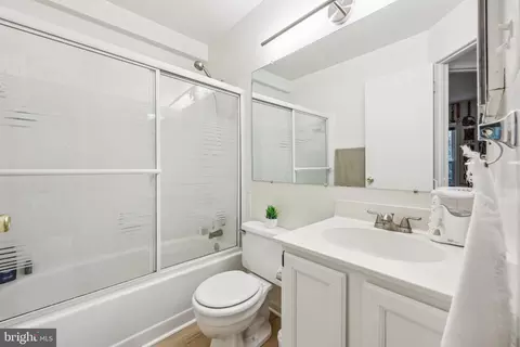 8536 Springfield Oaks Dr, Springfield, VA 22153 photo 24