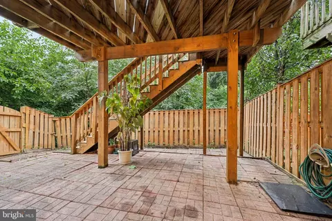 8536 Springfield Oaks Dr, Springfield, VA 22153 photo 30