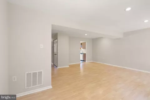 Living - 7390 Stream Way, Springfield, VA 22152 photo 5 of 6