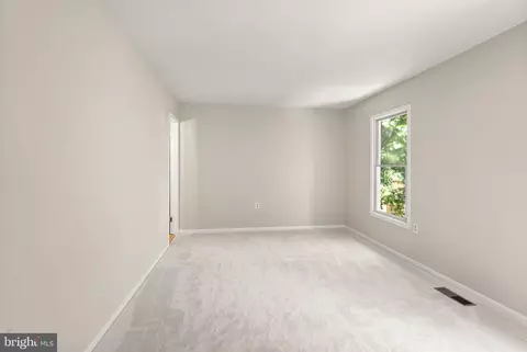 Living - 7390 Stream Way, Springfield, VA 22152 photo 6 of 6
