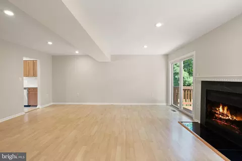 Living - 7390 Stream Way, Springfield, VA 22152 photo 3 of 6