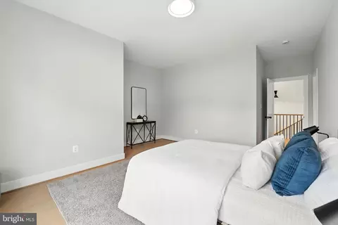 Bedroom - 8118 Drayton Ln, Springfield, VA 22151 photo 7 of 8