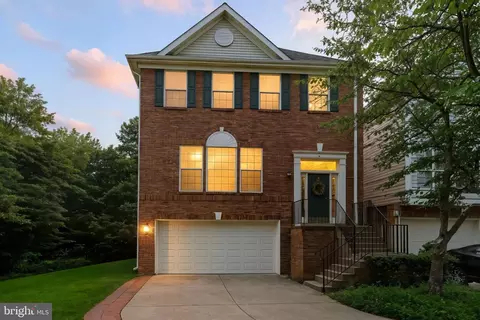 13238 Maple Creek Ln, Centreville, VA 20120