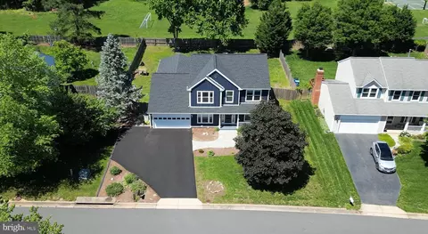 12910 Ashton Oaks Dr, Fairfax, VA 22030