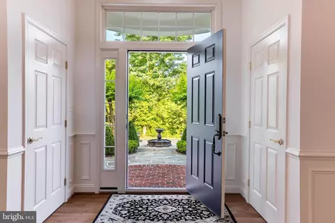 Entry Way - 6318 Georgetown Pike, Mclean, VA 22101 photo 1 of 4