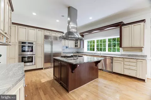 Kitchen - 6318 Georgetown Pike, Mclean, VA 22101 photo 2 of 3