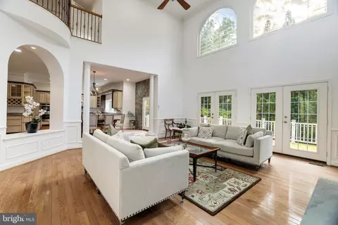 Living - 6318 Georgetown Pike, Mclean, VA 22101 photo 1 of 4