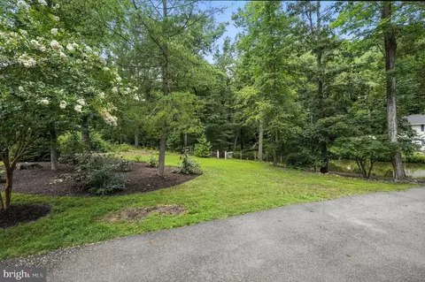 Exterior - 1740 Proffit Rd, Vienna, VA 22182 photo 6 of 9