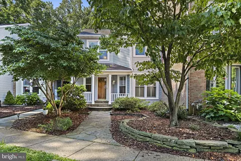 9405 Odyssey Ct, Burke, VA 22015