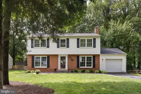 12805 Briery River Ter, Herndon, VA 20170