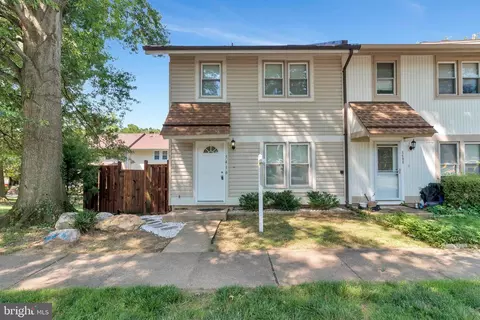 5410 Crossrail Dr, Burke, VA 22015