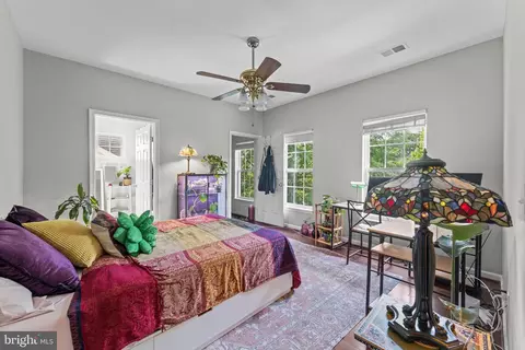 Bedroom - 9958 E Hill Dr, Lorton, VA 22079 photo 3 of 4