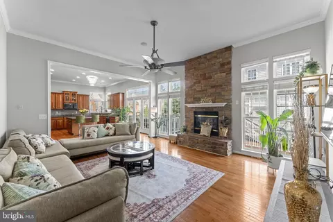 Living - 9958 E Hill Dr, Lorton, VA 22079 photo 1 of 2