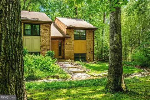 2045 Headlands Cir, Reston, VA 20191 photo 30