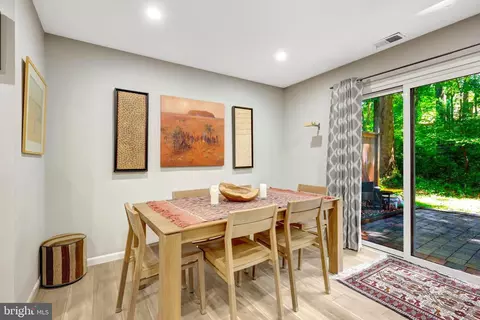 2045 Headlands Cir, Reston, VA 20191 photo 11