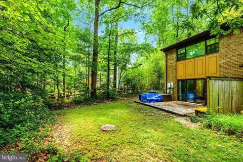 2045 Headlands Cir, Reston, VA 20191 photo 26