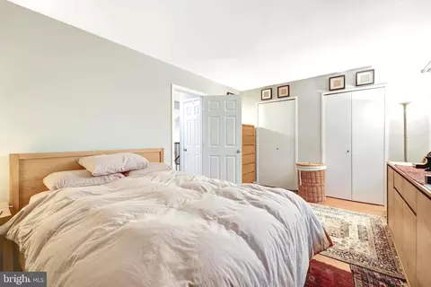 2045 Headlands Cir, Reston, VA 20191 photo 6