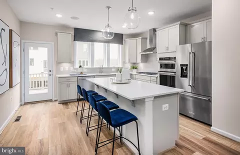 3929 Walnut St, Fairfax, VA 22030 photo 13