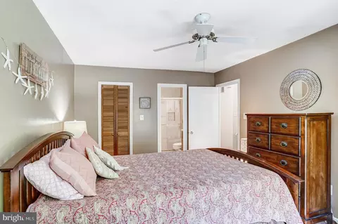 8330 Uxbridge Ct, Springfield, VA 22151 photo 14