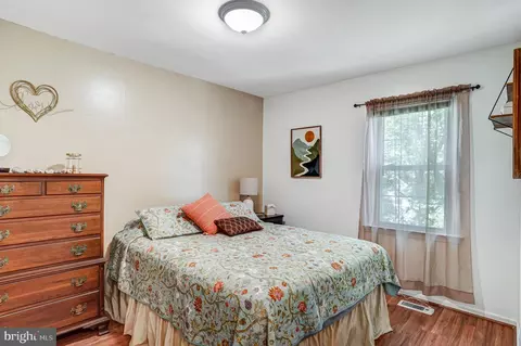8330 Uxbridge Ct, Springfield, VA 22151 photo 16