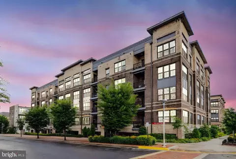 2324 Wind Charm St #307, Herndon, VA 20171