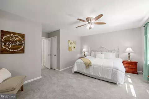8070 Sleepy View Ln, Springfield, VA 22153 photo 17
