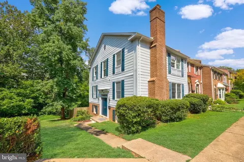 8070 Sleepy View Ln, Springfield, VA 22153 photo 34