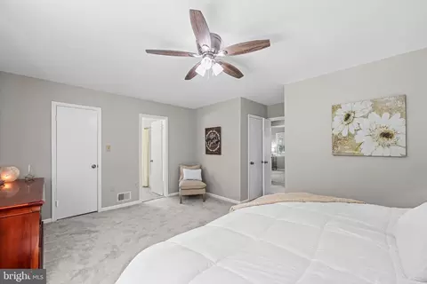 8070 Sleepy View Ln, Springfield, VA 22153 photo 18