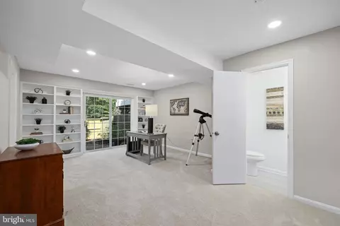 8070 Sleepy View Ln, Springfield, VA 22153 photo 30