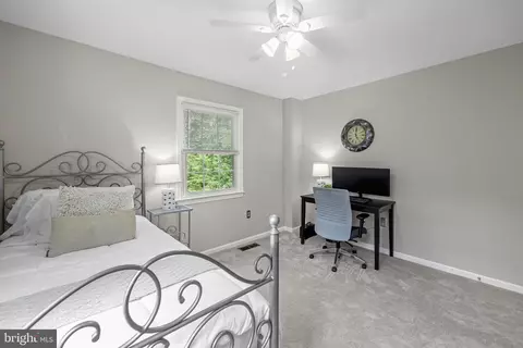 8070 Sleepy View Ln, Springfield, VA 22153 photo 21