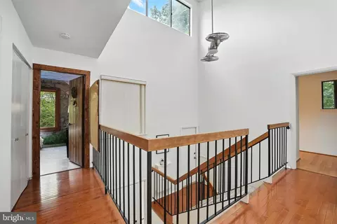 Entry Way - 2151 Cabots Point Ln, Reston, VA 20191 photo 6 of 7
